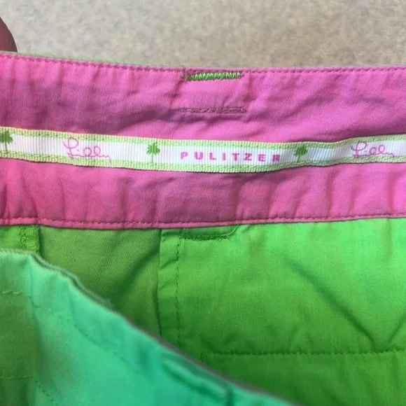 61. Lilly Pulitzer Bright Green “Parakeet Green” Callahan style shorts Sz 0, EUC - Picture 10 of 10